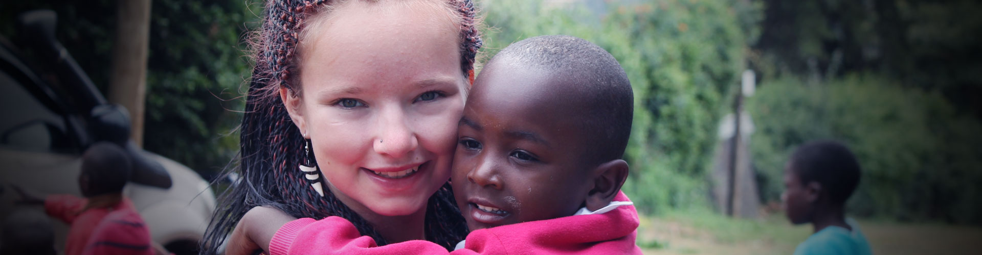 Programa de voluntariado para cuidar de crianças no Quênia