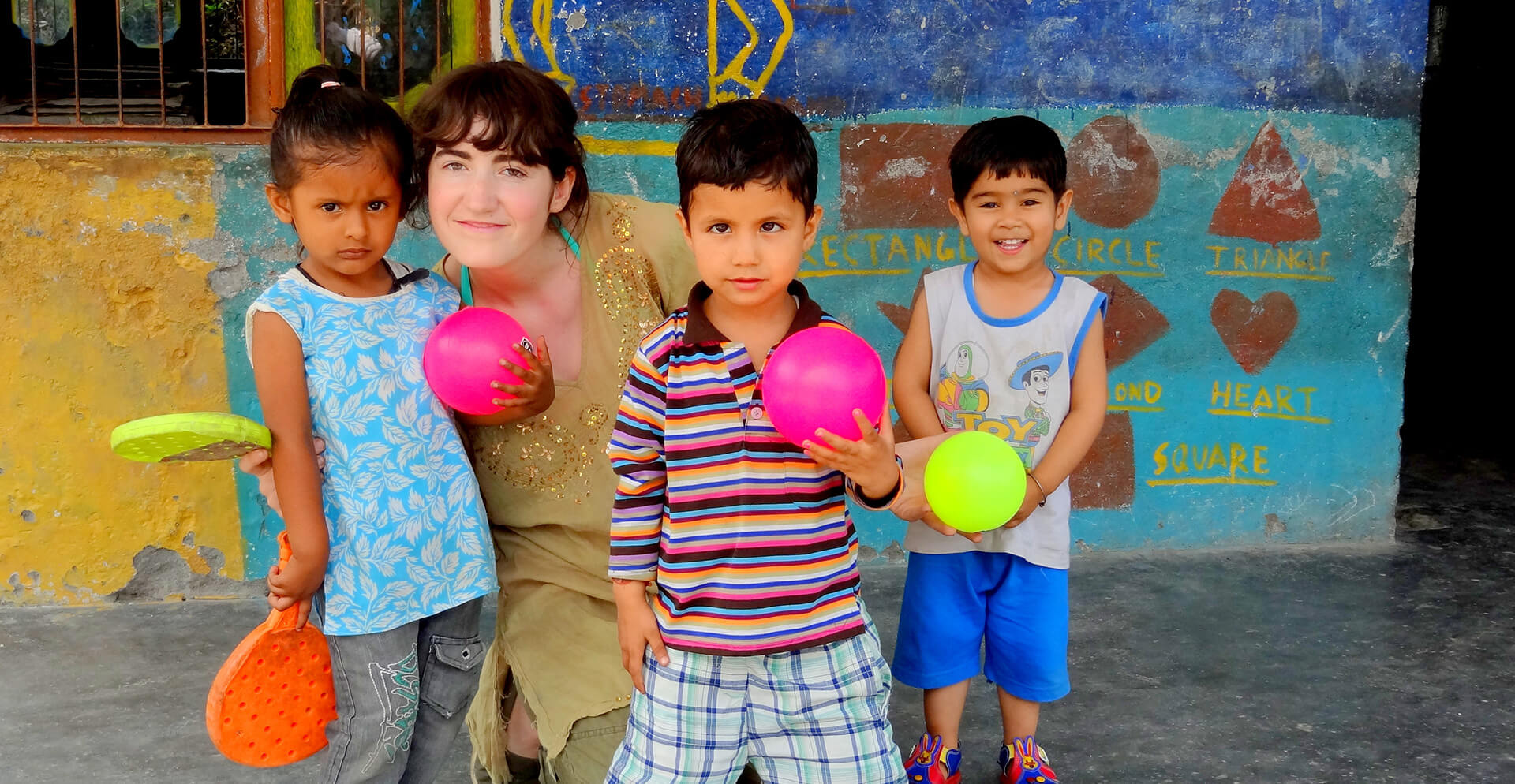 Freiwilligenprogramme zur Kinderbetreuung im Ausland