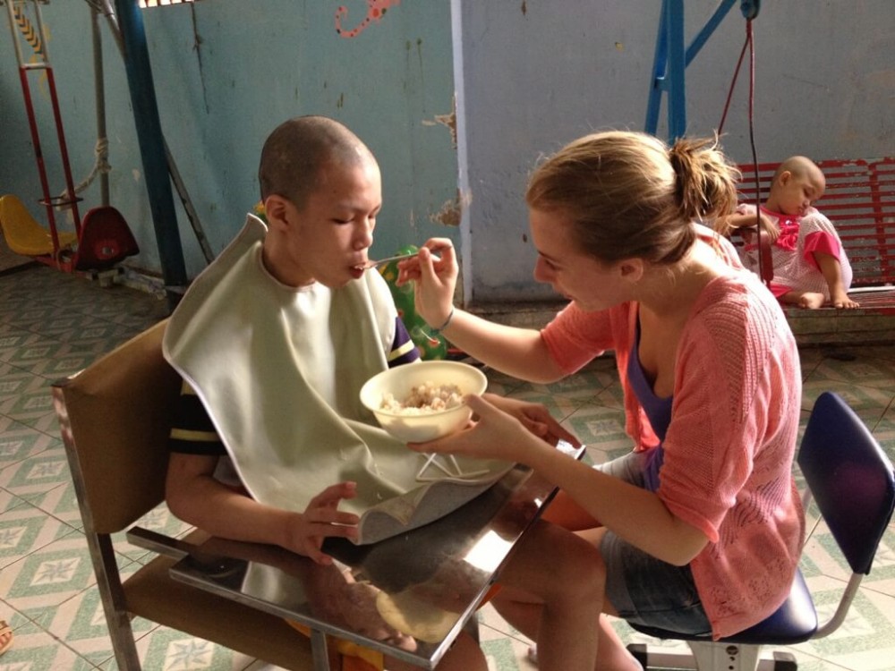 Volunteer With Children In Vietnam Ho Chi Minh