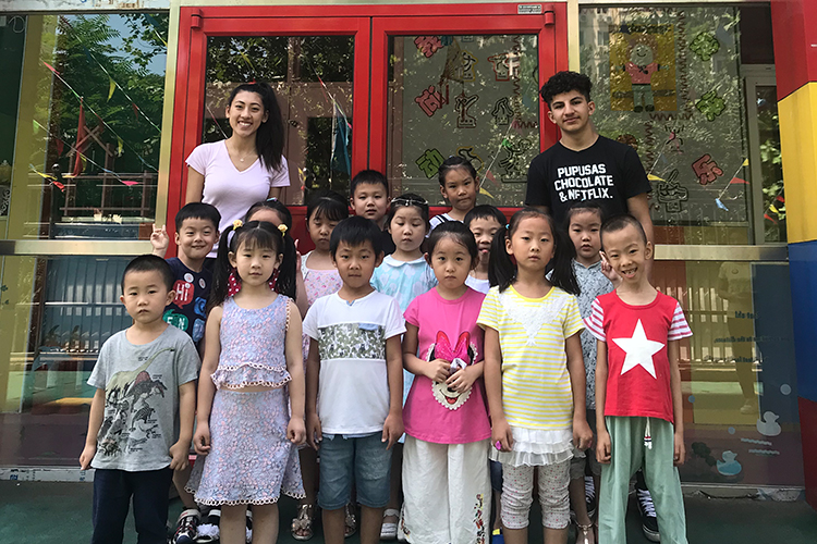 Students from Abraham Lincoln High School, USA in Beijing>