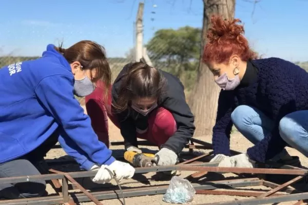 Volunteer in Women Empowerment Program in Argentina