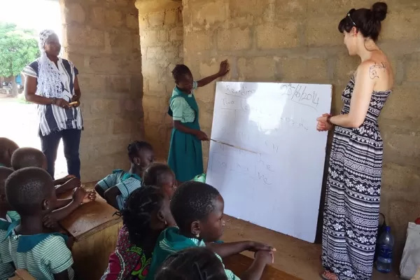 Girl Teaching Ghana - Ghana