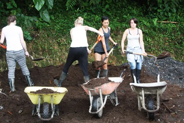 Amazon Animal Rescue Center - Ecuador Amazon Animal Rescue Center - Ecuador